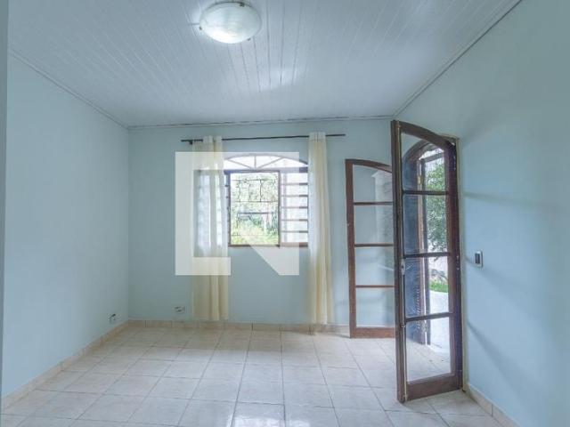 Casa / Sobrado para Locação em Curitiba/PR Santa Felicidade 3 Quartos