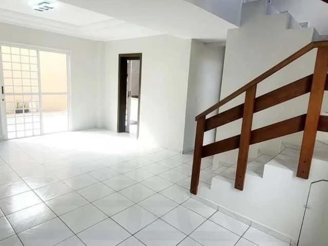 Casa / Sobrado para Locação em Curitiba/PR Santa Felicidade 3 Quartos