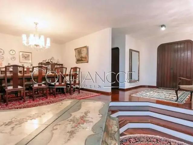 Casa / Sobrado para Locação em Curitiba/PR Santa Felicidade 4 Quartos