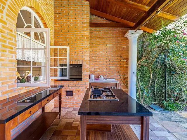 Casa / Sobrado para Locação em Curitiba/PR Santa Felicidade