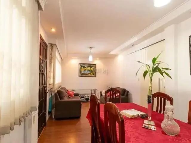 Casa / Sobrado para Locação em Curitiba/PR Santa Quitéria 4 Quartos