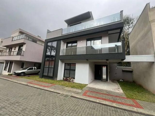 Casa / Sobrado para Locação em Curitiba/PR Santo Inácio 3 Quartos