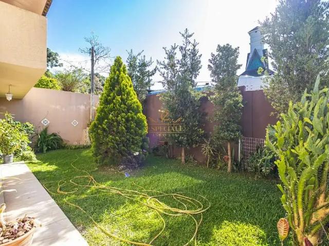 Casa / Sobrado para Locação em Curitiba/PR Santo Inácio 4 Quartos