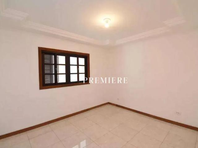 Casa / Sobrado para Locação em Curitiba/PR Santo Inácio 6 Quartos