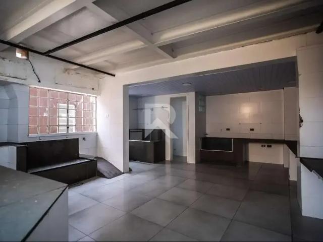 Casa / Sobrado para Locação em Curitiba/PR Seminário