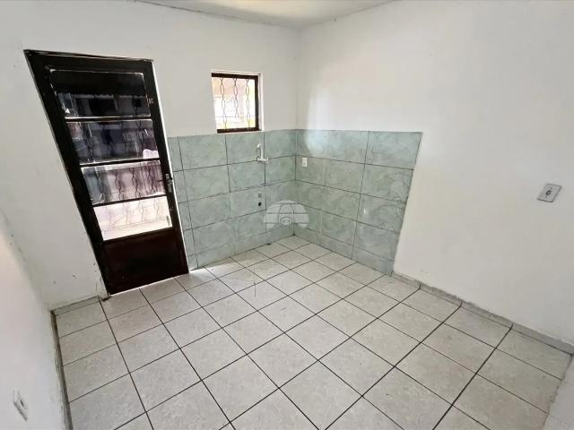 Casa / Sobrado para Locação em Curitiba/PR Sítio Cercado 1 Quartos