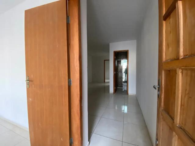 Casa / Sobrado para Locação em Curitiba/PR Sítio Cercado 2 Quartos