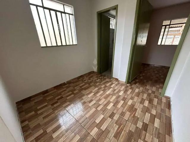 Casa / Sobrado para Locação em Curitiba/PR Sítio Cercado 2 Quartos