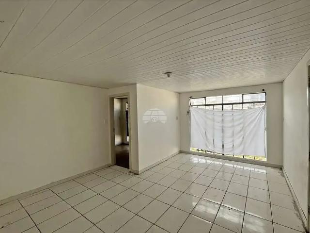 Casa / Sobrado para Locação em Curitiba/PR Sítio Cercado 2 Quartos