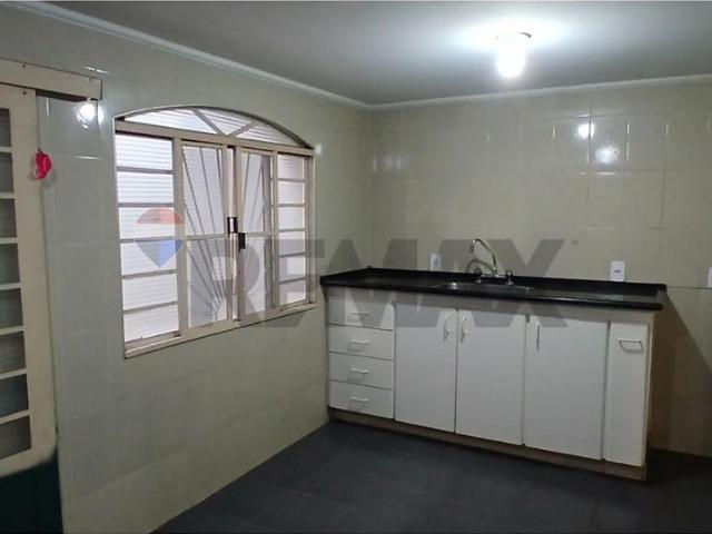 Casa / Sobrado para Locação em Americana/SP Jardim Brasil 2 Quartos