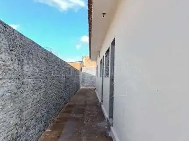 Casa / Sobrado para Locação em Américo Brasiliense/SP Novo Américo 2 Quartos