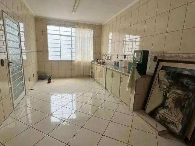 Casa / Sobrado para Locação em Agudos/SP Centro