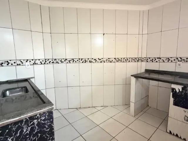 Casa / Sobrado para Locação em Aparecida de Goiânia/GO Jardim Ipiranga 2 Quartos