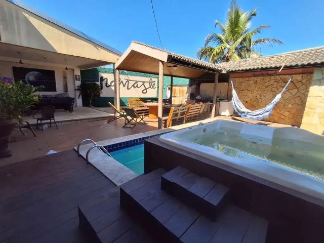 Casa / Sobrado para Locação em Aparecida de Goiânia/GO Jardim Tropical 2 Quartos
