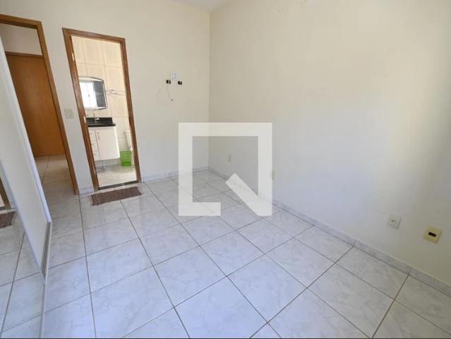 Casa / Sobrado para Locação em Aparecida de Goiânia/GO Parque Real de Goiânia 3 Quartos