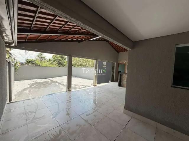 Casa / Sobrado para Locação em Aparecida de Goiânia/GO Parque Veiga Jardim 3 Quartos