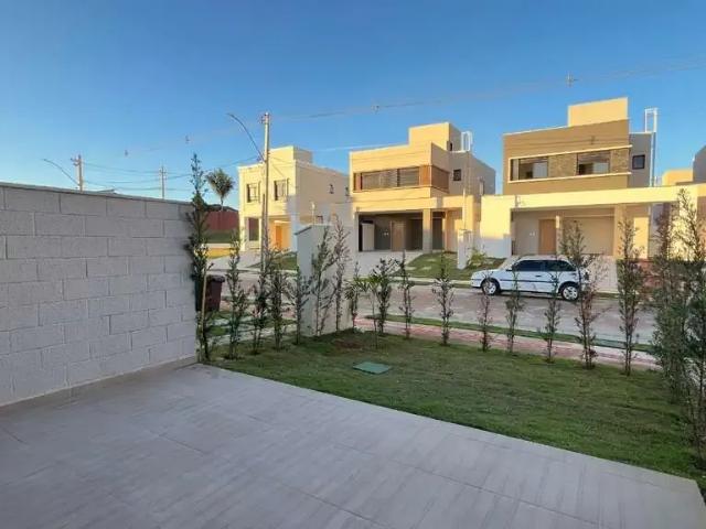 Casa / Sobrado para Locação em Aparecida de Goiânia/GO Residencial Jardins Lyon 3 Quartos