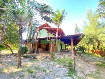 Casa / Sobrado para Locação em Aquiraz/CE Centro 4 Quartos