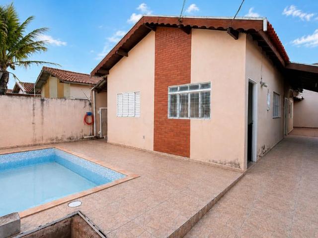 Casa / Sobrado para Locação em Artur Nogueira/SP Jardim Leonor 3 Quartos