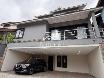Casa / Sobrado para Locação em Arujá/SP Arujá 5 3 Quartos