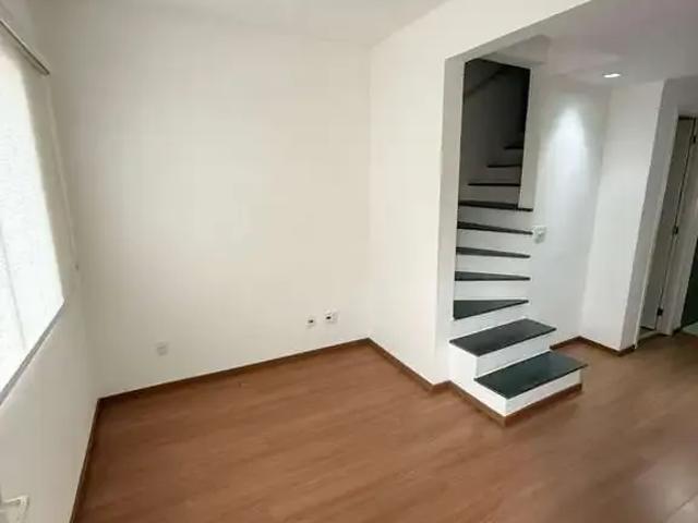 Casa / Sobrado para Locação em Arujá/SP Arujá Centro Residencial 2 Quartos