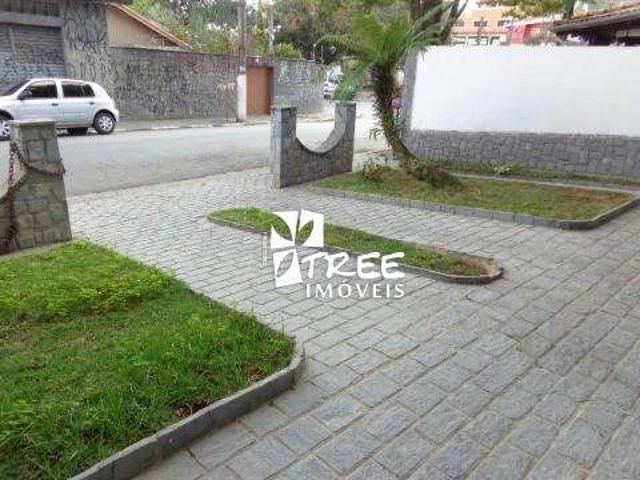 Casa / Sobrado para Locação em Arujá/SP Jardim Planalto 3 Quartos