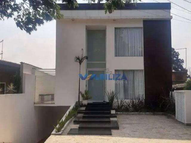 Casa / Sobrado para Locação em Arujá/SP Parque dos Arantes 4 Quartos
