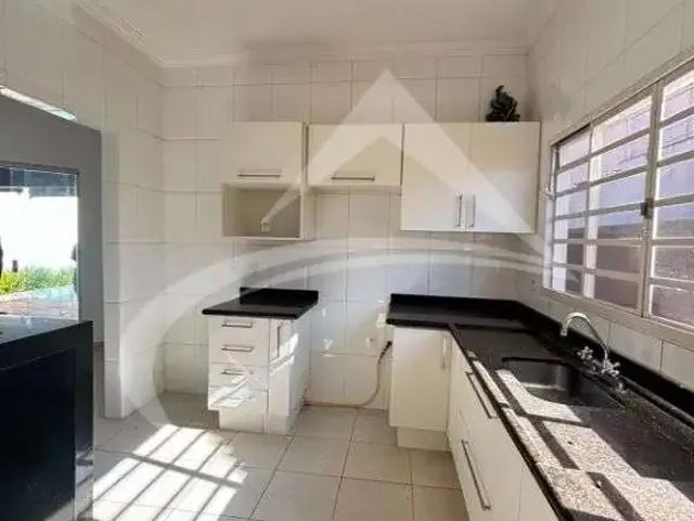 Casa / Sobrado para Locação em Araçatuba/SP Aeroporto 3 Quartos