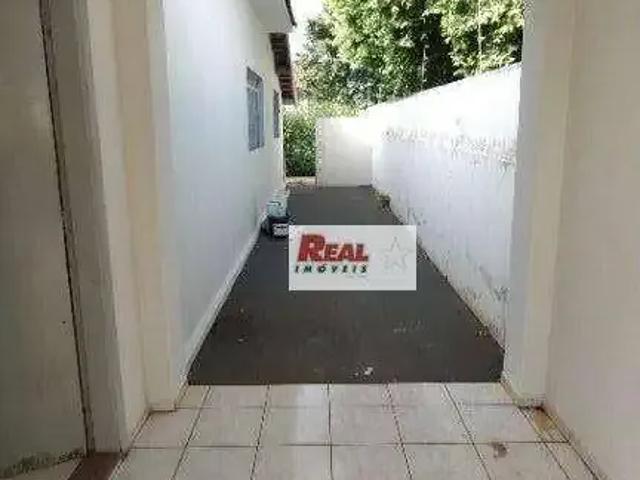 Casa / Sobrado para Locação em Araçatuba/SP São João 2 Quartos