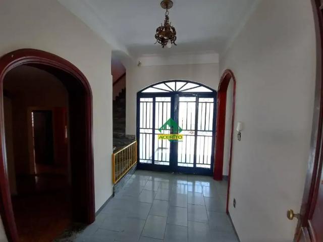 Casa / Sobrado para Locação em Araçatuba/SP Vila Bandeirantes 5 Quartos