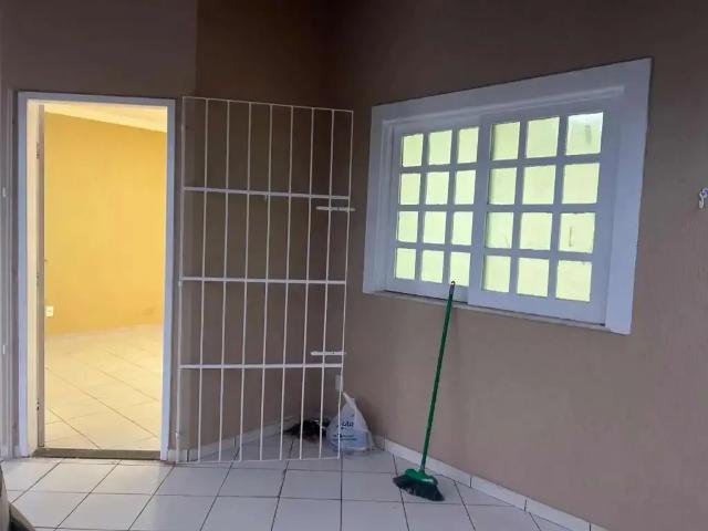 Casa / Sobrado para Locação em Aracaju/SE Aeroporto 3 Quartos