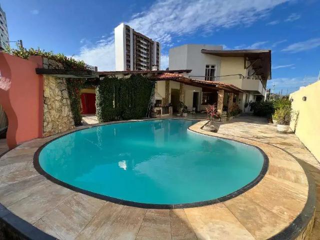 Casa / Sobrado para Locação em Aracaju/SE Grageru 4 Quartos