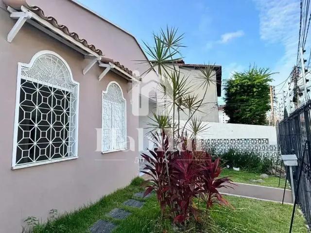 Casa / Sobrado para Locação em Aracaju/SE Inácio Barbosa 6 Quartos