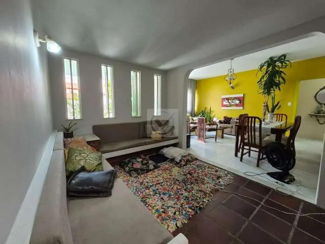 Casa / Sobrado para Locação em Aracaju/SE Luzia 3 Quartos