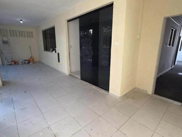 Casa / Sobrado para Locação em Aracaju/SE Luzia 5 Quartos