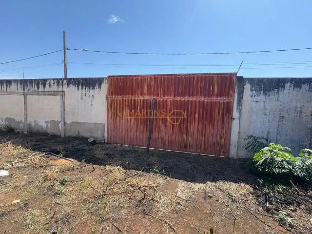 Casa / Sobrado para Locação em Araguari/MG Centro
