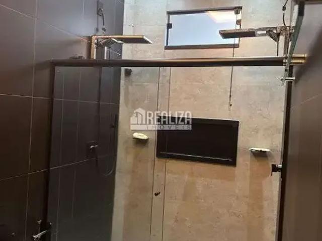 Casa / Sobrado para Locação em Aramina/SP Parque das Flores 4 Quartos