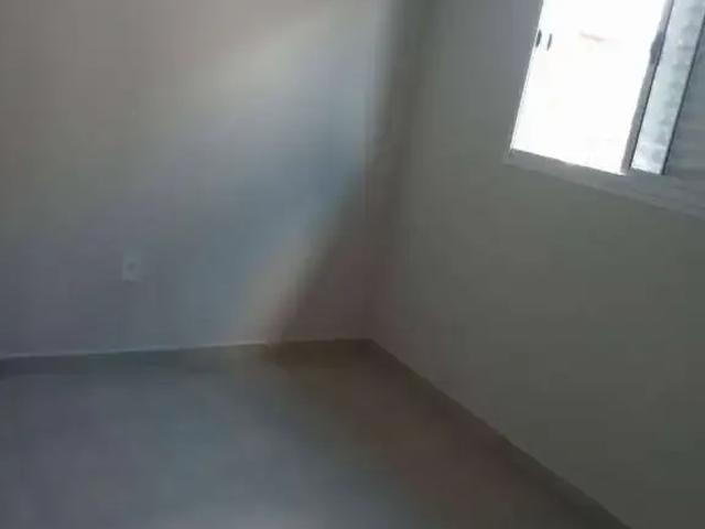 Casa / Sobrado para Locação em Arapongas/PR Vila Triângulo 2 Quartos