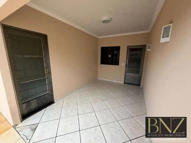 Casa / Sobrado para Locação em Arapongas/PR Vila São João 3 Quartos