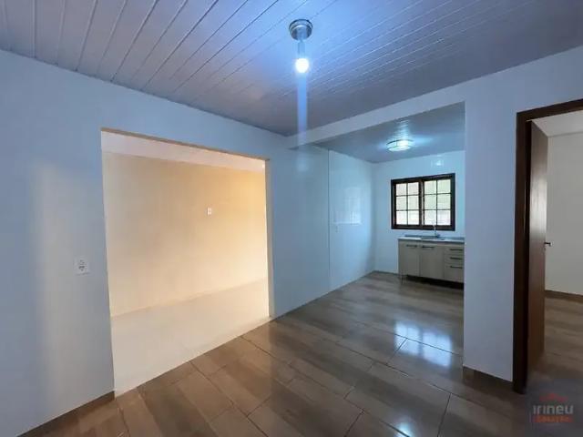 Casa / Sobrado para Locação em Araquari/SC Porto Grande 3 Quartos