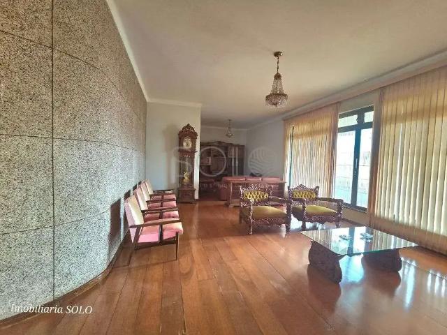 Casa / Sobrado para Locação em Araraquara/SP Centro 4 Quartos