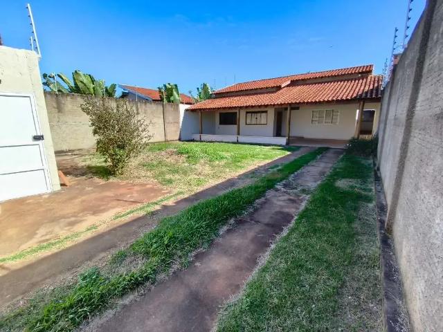 Casa / Sobrado para Locação em Araraquara/SP Cidade Jardim 2 Quartos