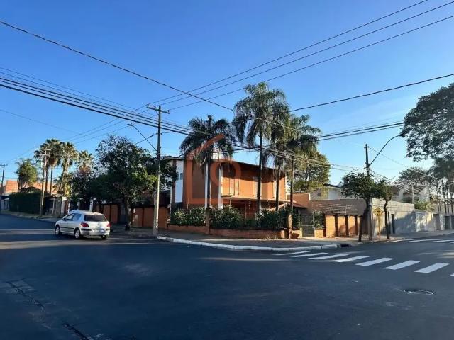 Casa / Sobrado para Locação em Araraquara/SP Jardim das Roseiras 4 Quartos