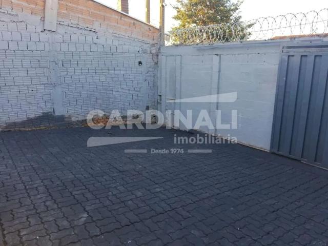Casa / Sobrado para Locação em Araraquara/SP Parque Residencial Valle Verde 2 Quartos