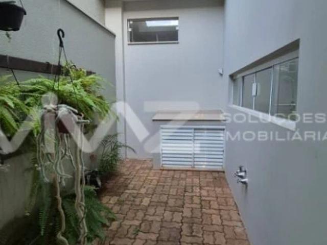 Casa / Sobrado para Locação em Araraquara/SP Residencial Village Damha II 3 Quartos
