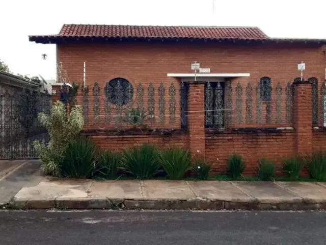 Casa / Sobrado para Locação em Araraquara/SP Vila José Bonifácio 4 Quartos