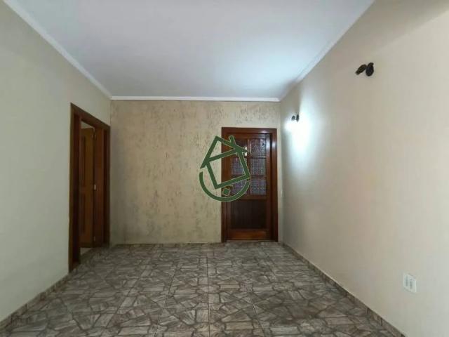 Casa / Sobrado para Locação em Araraquara/SP Vila Xavier Vila Xavier 3 Quartos