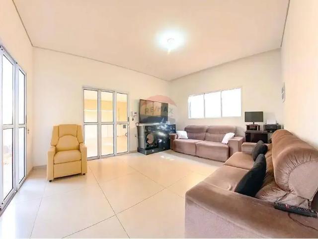 Casa / Sobrado para Locação em Araras/SP Jardim Alto da Represa 4 Quartos