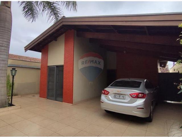 Casa / Sobrado para Locação em Araras/SP Parque Santa Cândida 3 Quartos