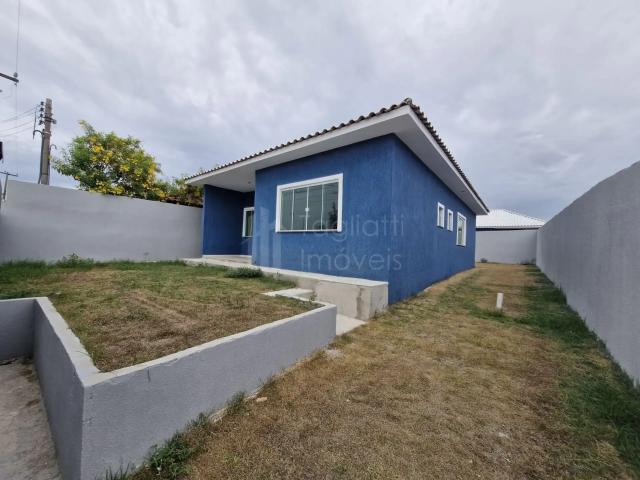 Casa / Sobrado para Locação em Araruama/RJ Parati 3 Quartos